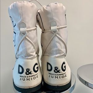 D&G - Dolce Gabbana - moon boots - white & black.